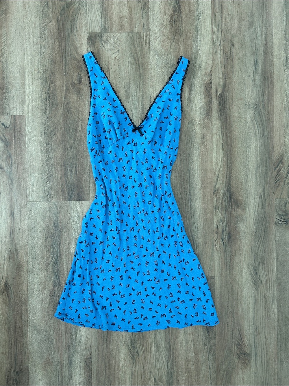 wild fable Bright Blue V-Neck Mini Dress with Black Floral Print
